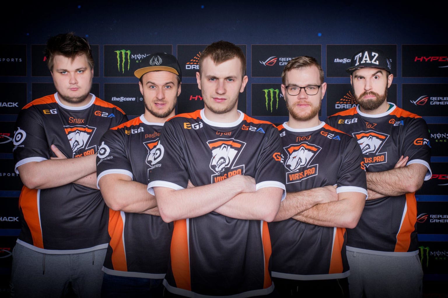 Vp cs 2. КС го Virtus Pro. Команда Virtus Pro CS go. Virtus Pro 2014 CS. Virtus.Pro состав 2014.