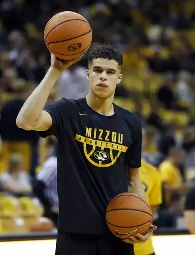 NCAA tournament upset teams