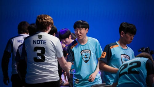Gesture from the London Spitfire