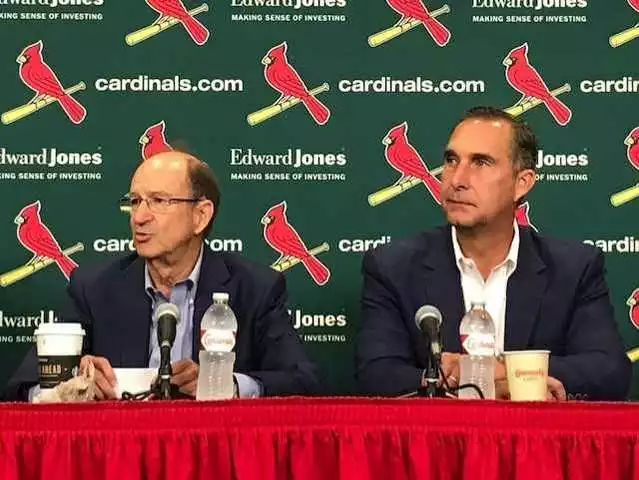 Mo, Dewitt