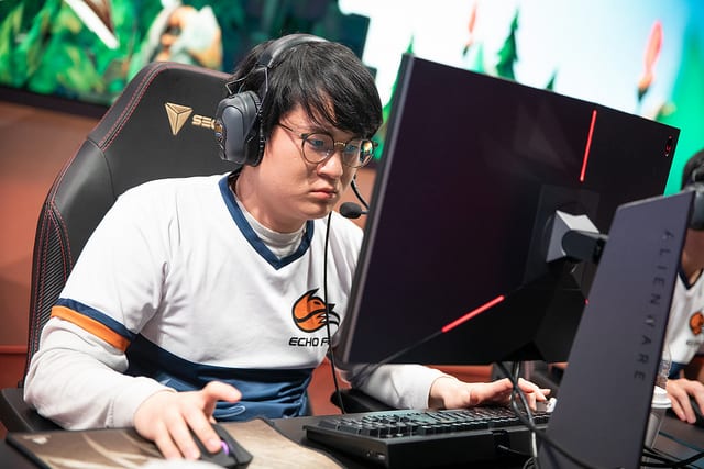 FOX Fenix is the Invisible Woman for week five of the 2019 LCS Spring Split