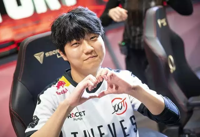 Ssumday - 100 Thieves Top Laner