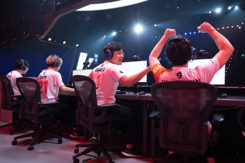 Shanghai Dragons beat NYXL