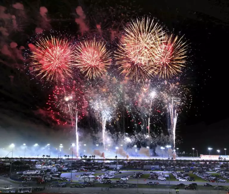 https://ftw.usatoday.com/2019/07/dale-earnhardt-jr-nascar-july-4-daytona-coke-400-schedule