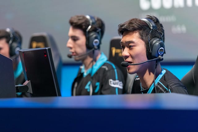 Stixxay and Biofrost have the advantage over Arrow and Big in CLG's quarterfinals match-up versus OpTic. (Photo by Paul de Leon/Riot Games)