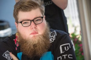 In this week's LCS Spotlight, Zeyzal gets featured after a dominating performance in Week 9