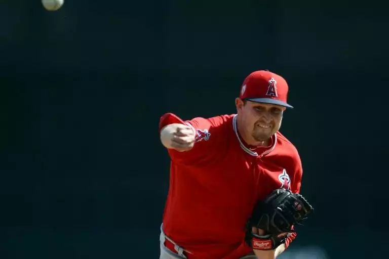 Free agent pitchers oakland 2020