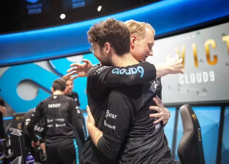 Dignitas falls in toughest week