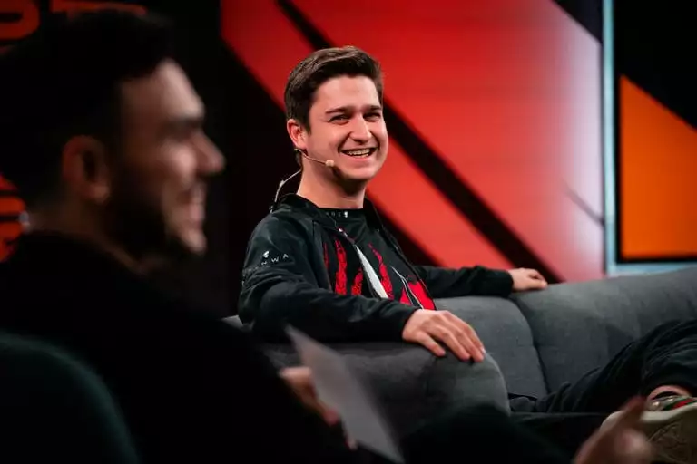 Misfits vs G2
