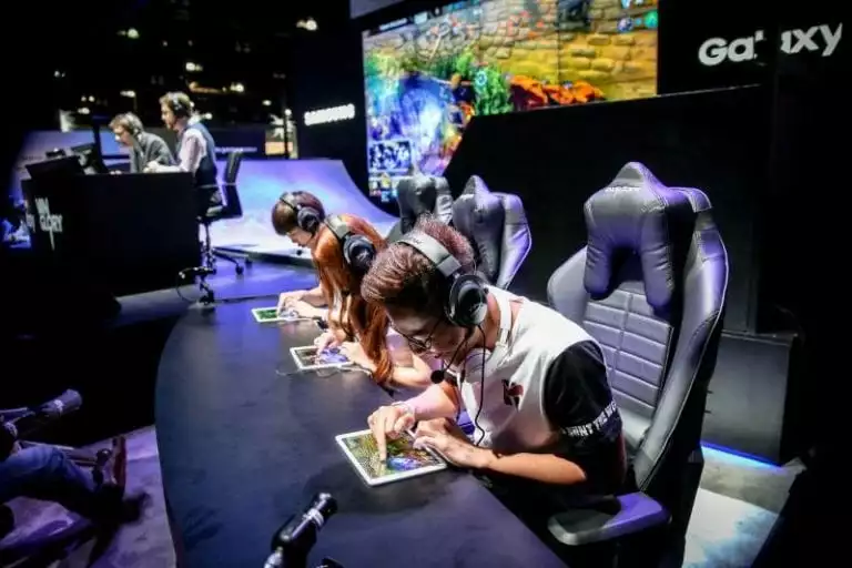 Mobile Esports
