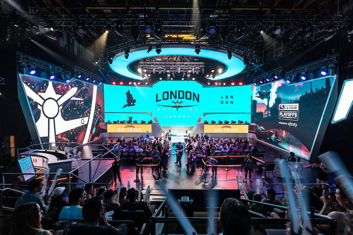 London Spitfire Welcome Noukky