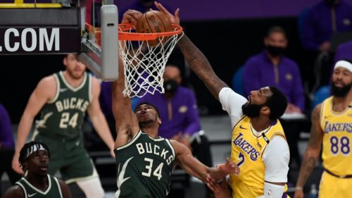Andre Drummond Injured in Los Angeles Lakers Debut