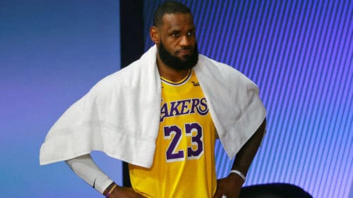 LeBron James leaves game with right ankle soreness