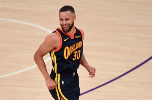 Steph Curry agrees to extension