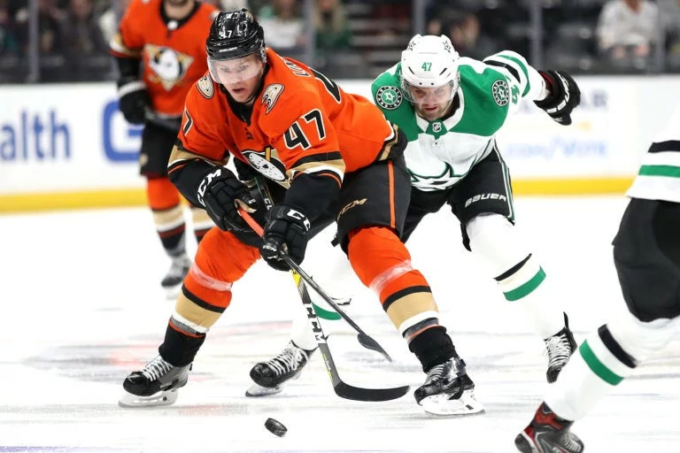 Islanders Defensemen Trade