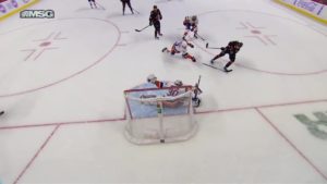 Islanders Snap Their 11 Game Losing Streak Against the Senators