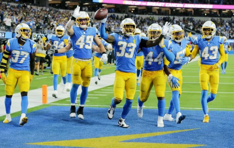 Derwin James and Co. celebrating