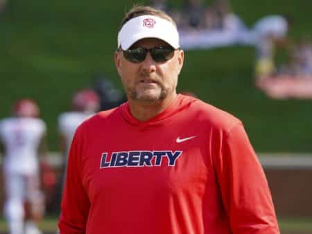 Auburn to hire Hugh Freeze