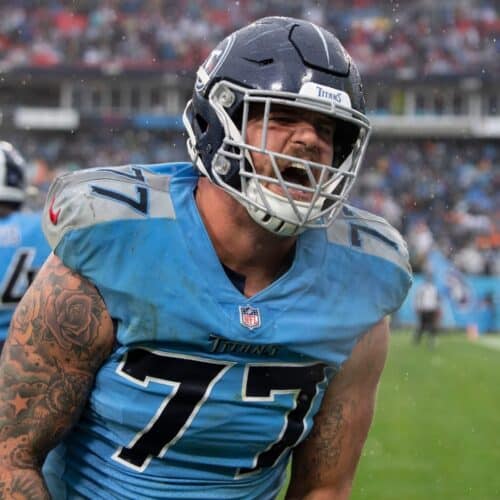 Titans Release Taylor Lewan