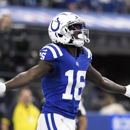 Colts Re-Sign Ashton Dulin