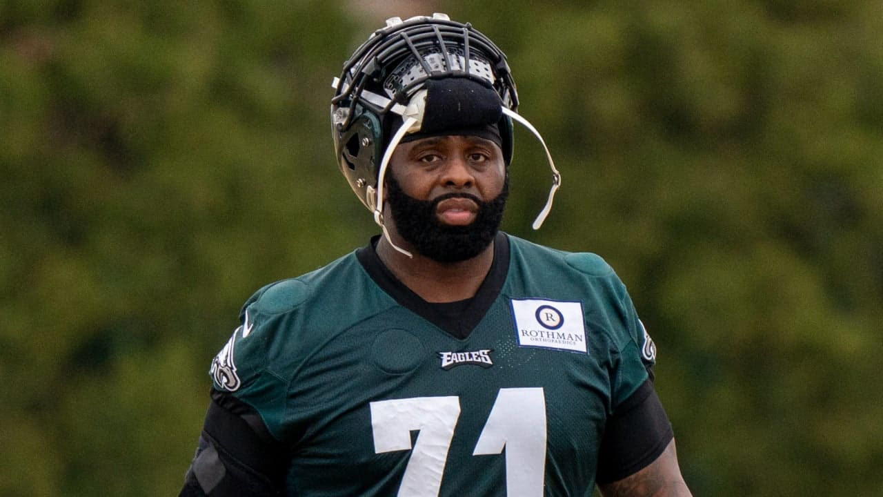 Seahawks sign 41-year-old Jason Peters