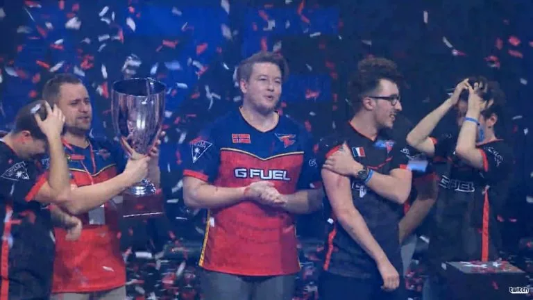 Video: FaZe winning moment (CHAMPIONS) | Starladder i-League StarSeries Season 3